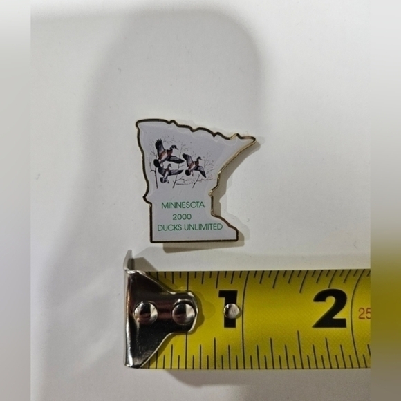 Minnesota Ducks‎ Unlimited Pin - Picture 2 of 4